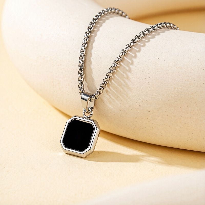 Temperature Reveal Photo Necklace - Personalised Keepsake Pendant