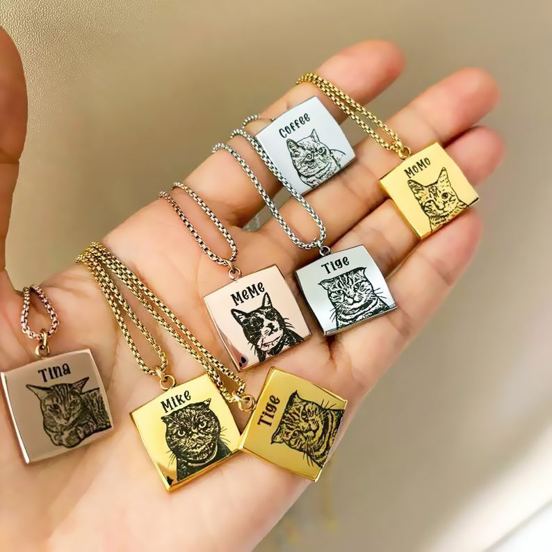 Personalised Photo Necklace - Custom Pet & Family Portrait Pendant